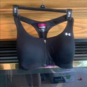Under Armour Heat Gear Racer back Sports Bra